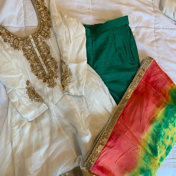Selling White Anarkali w/ pants and chunni/ dupatta. Pictured in the middle - Picture 2 of 6